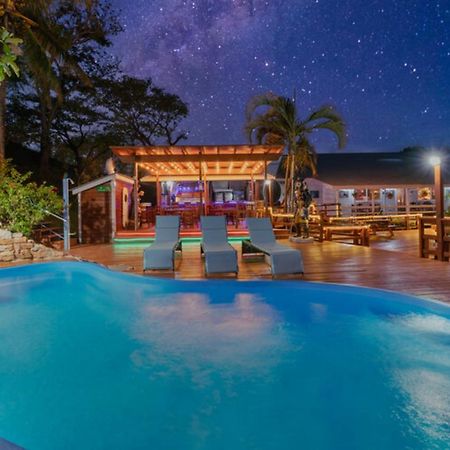 Hotel And Dive Center Roatan Yacht Club French Harbour Экстерьер фото