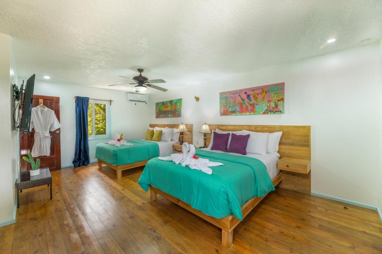 Hotel And Dive Center Roatan Yacht Club French Harbour Экстерьер фото