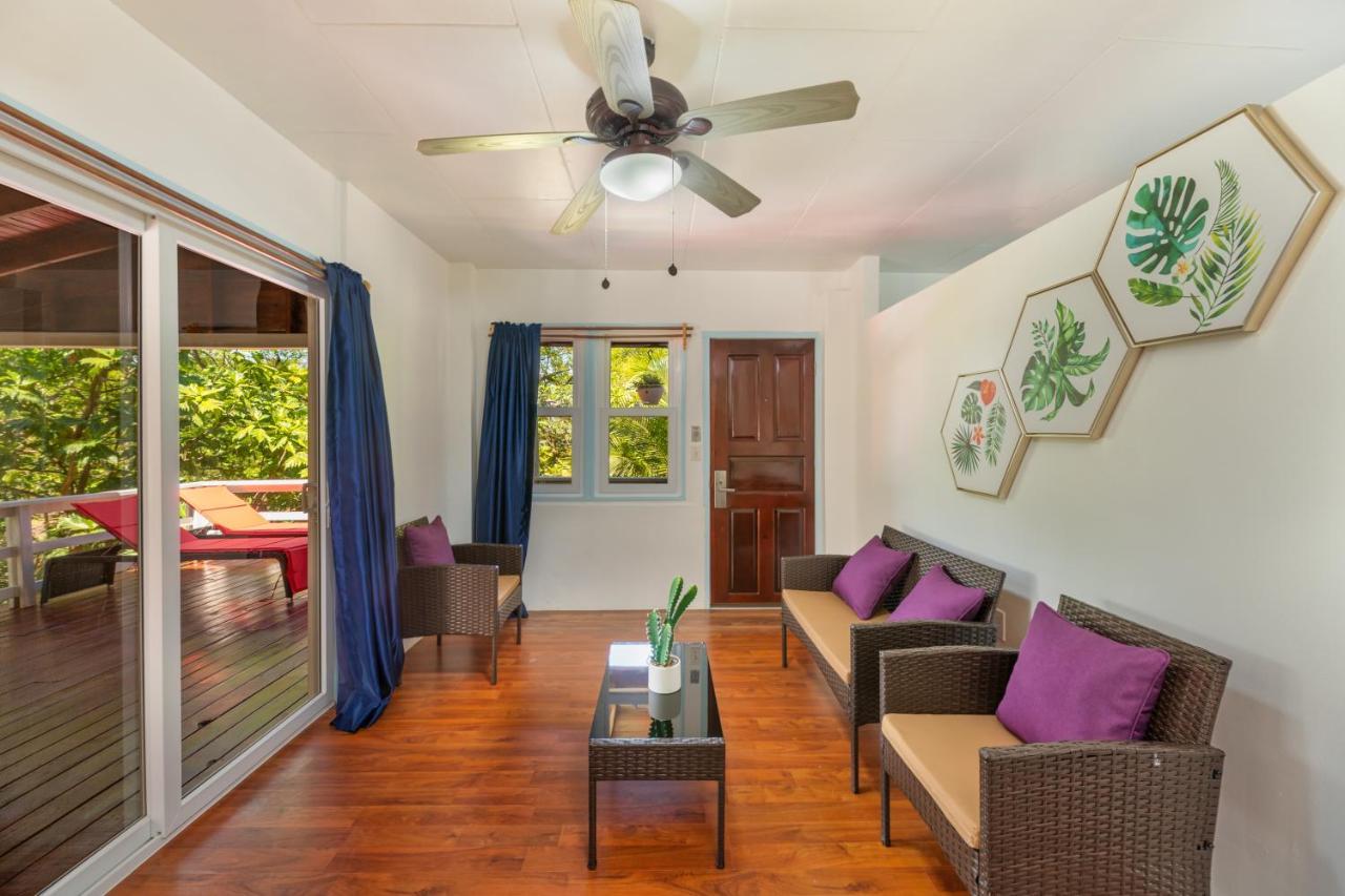 Hotel And Dive Center Roatan Yacht Club French Harbour Экстерьер фото
